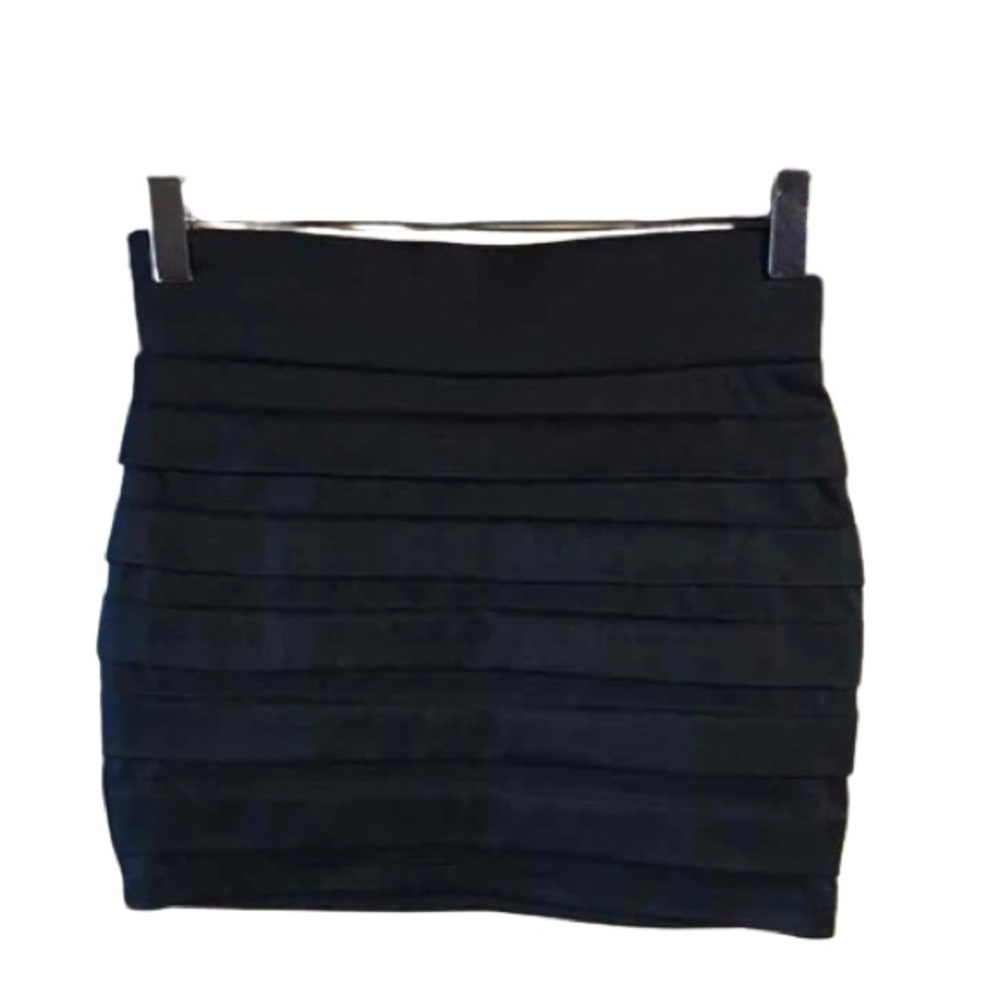 Wet Seal Ruffled Mini Skirt